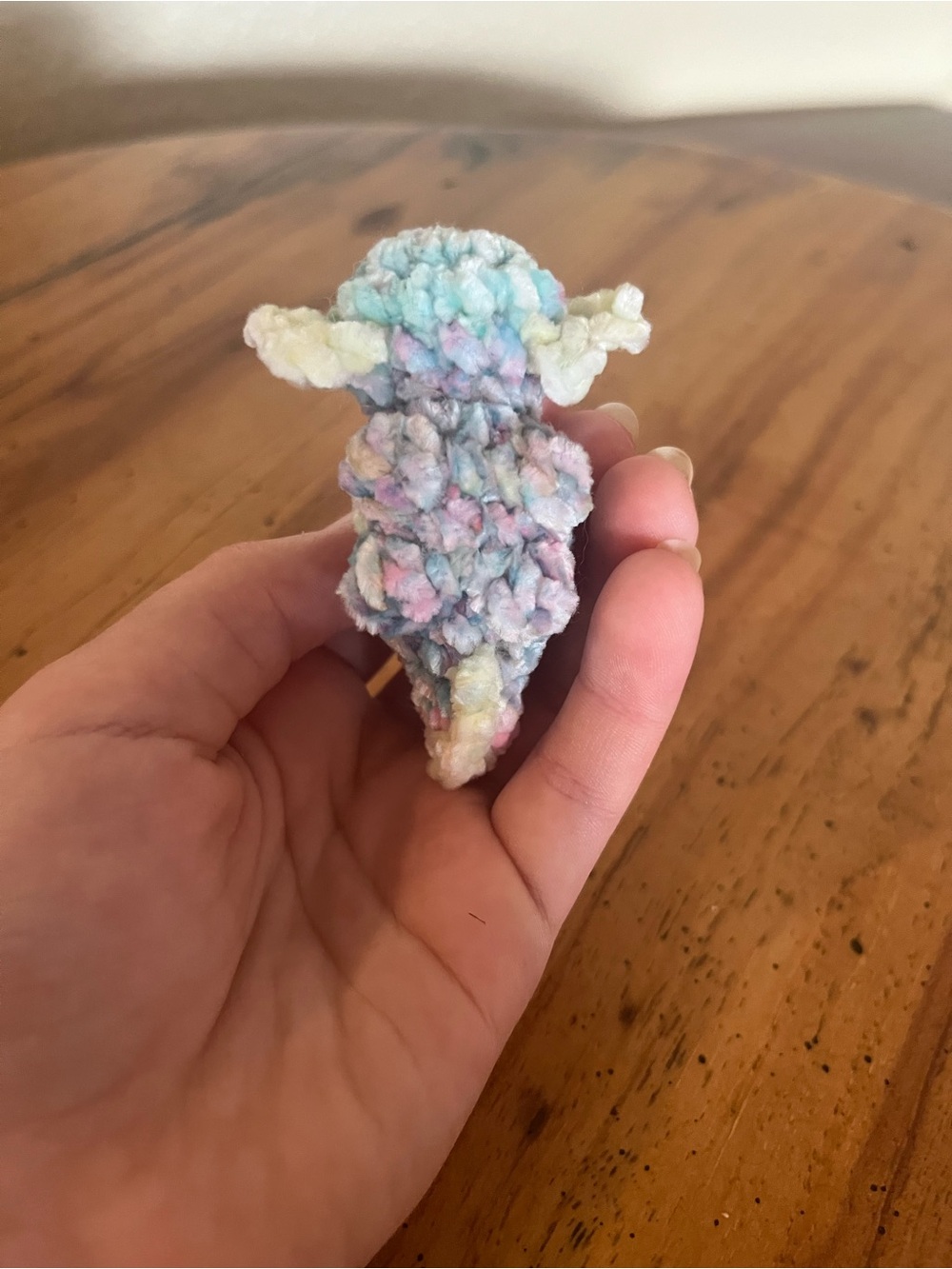 Handmade crocheted Baby axolotl - Picture 5 of 6
